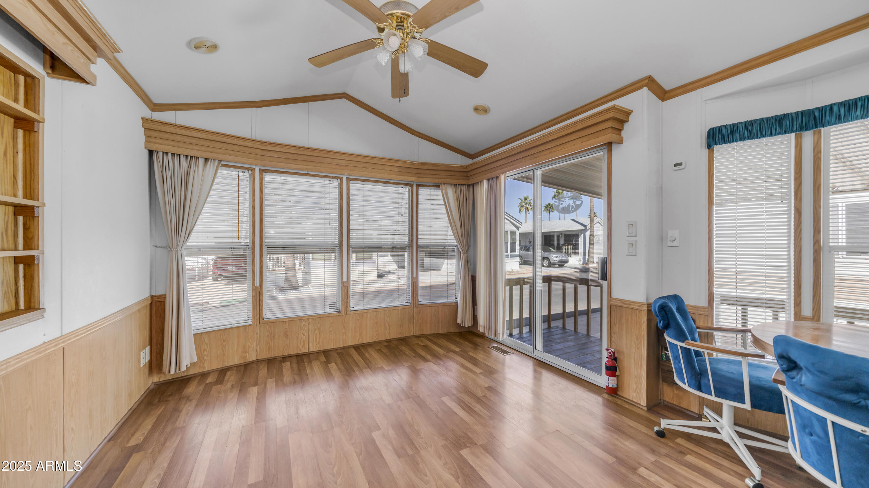 932 Nickel Drive, Unit 932 Apache Junction, AZ 85119 - Photo 10 of 52 3710 S Goldfield Rd Lot 932 (1)