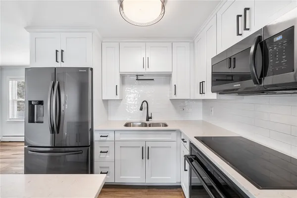 $439,000 | 101 Grand View Street, Unit 1, Providence, RI 02906