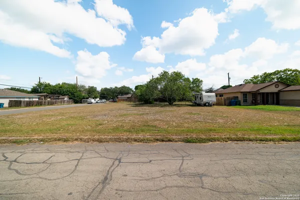 $100,000 | 303 Lebanon Street, San Antonio, TX 78223