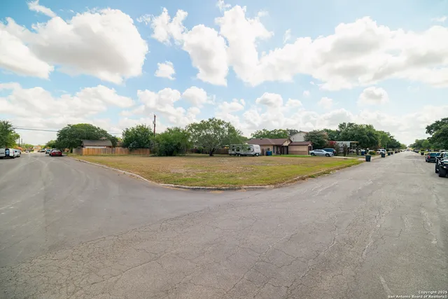 $100,000 | 303 Lebanon Street, San Antonio, TX 78223