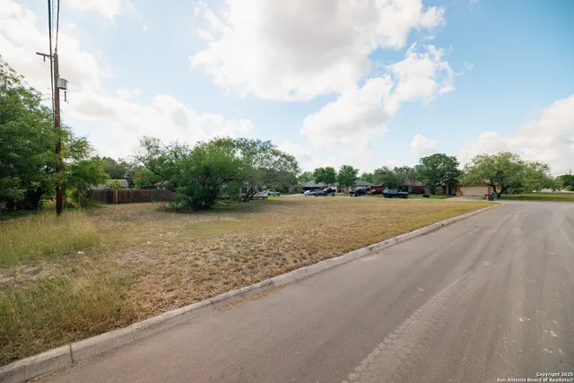 $100,000 | 303 Lebanon Street, San Antonio, TX 78223