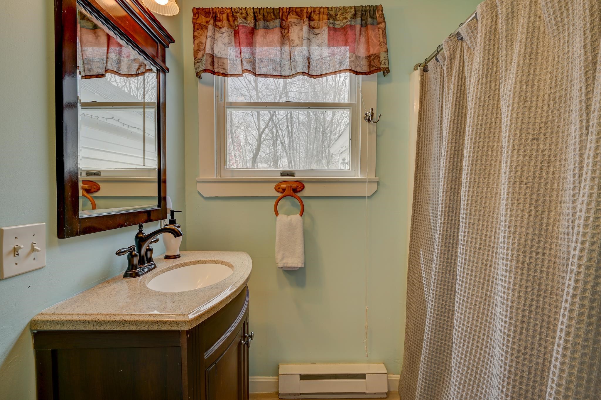 22 Oak Street Conway, NH 03860 - Photo 13 of 60