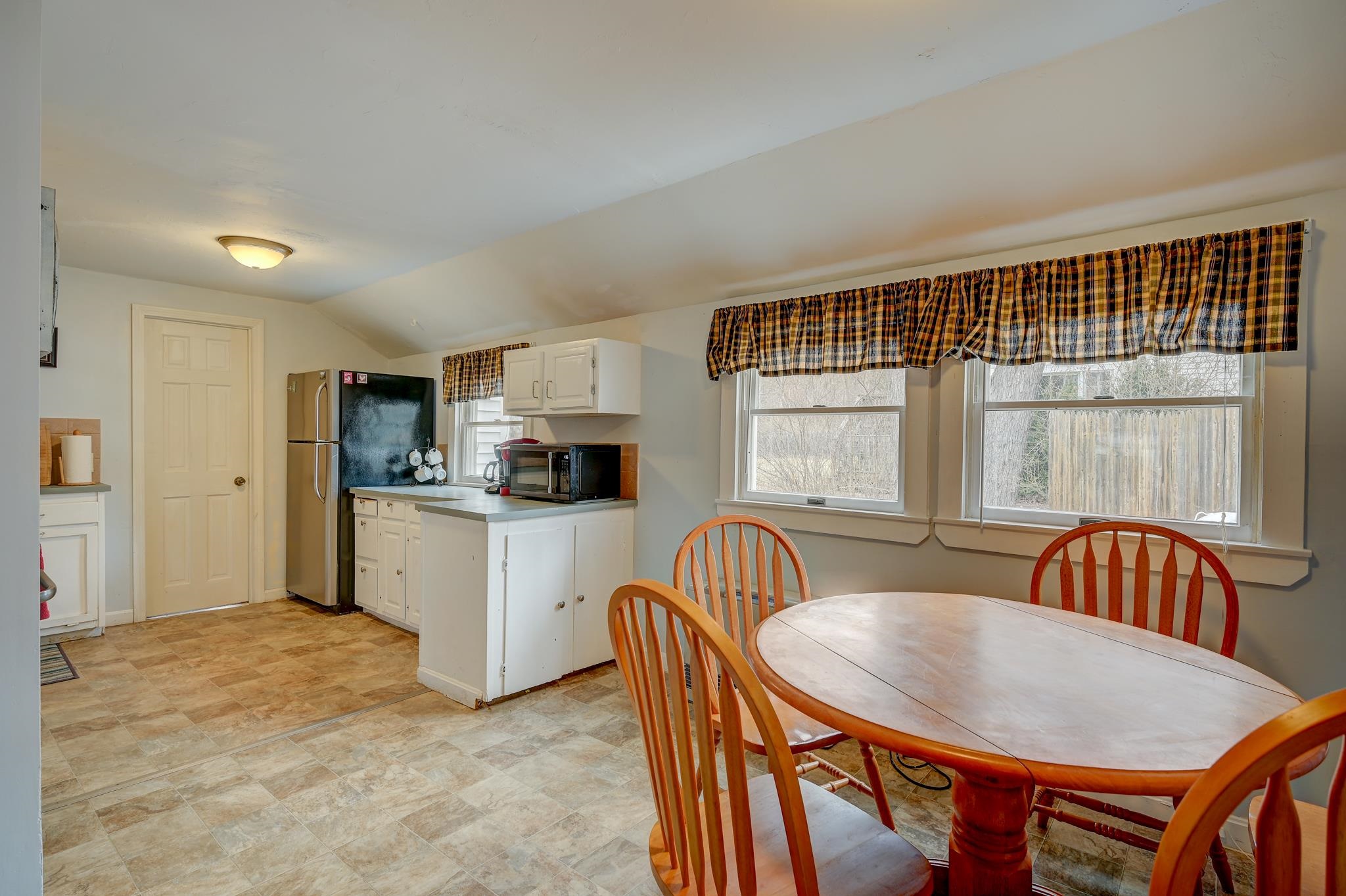 22 Oak Street Conway, NH 03860 - Photo 14 of 60