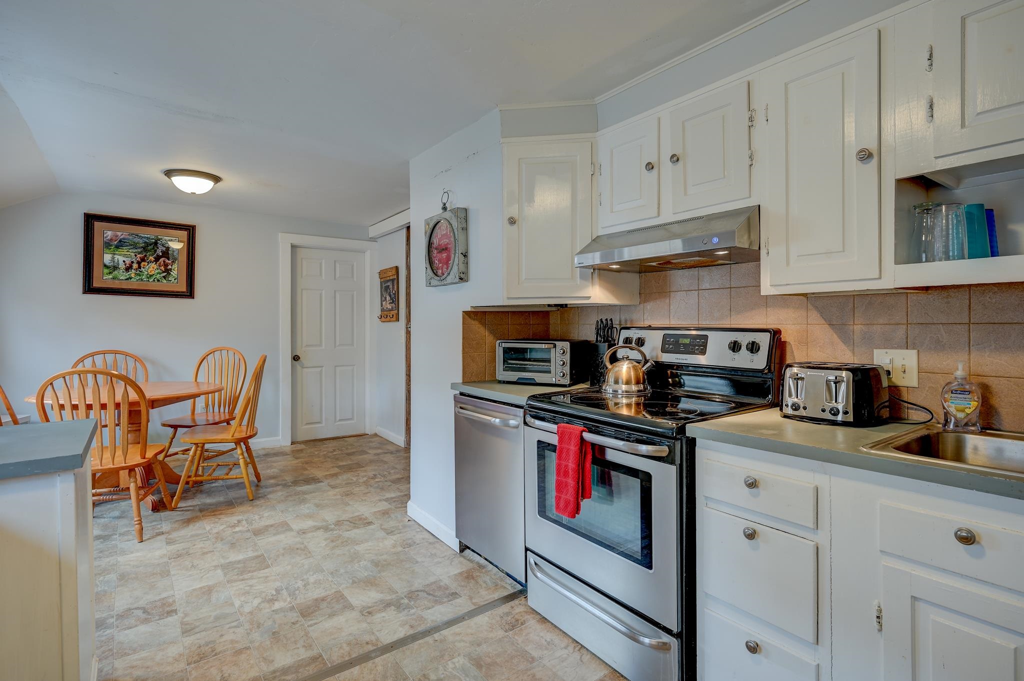 22 Oak Street Conway, NH 03860 - Photo 17 of 60