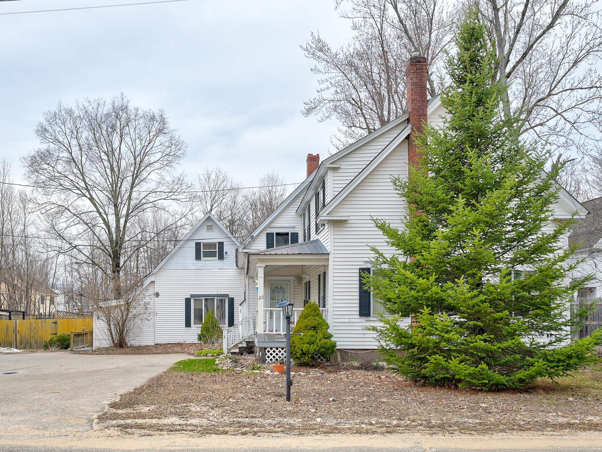 22 Oak Street Conway, NH 03860 - Photo 2 of 60