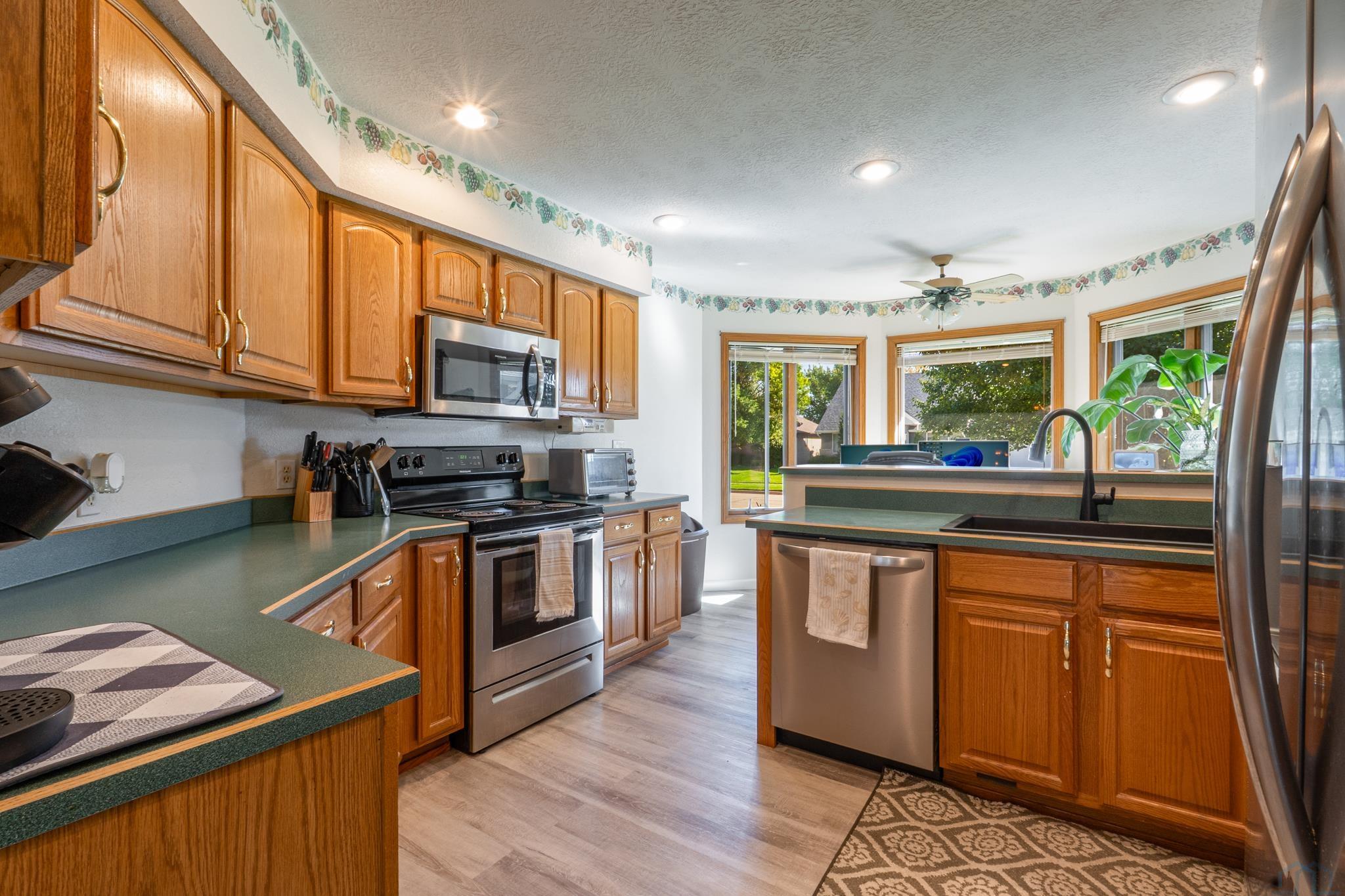 213 Frontier Street Sergeant Bluff, IA 51054 - Photo 8 of 33 Gallery Image 8