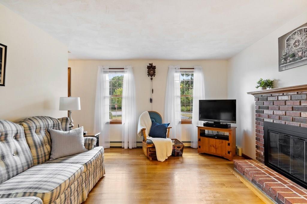 2 Tillotson Road Hopedale, MA 01747 - Photo 6 of 39 Gallery Image 6