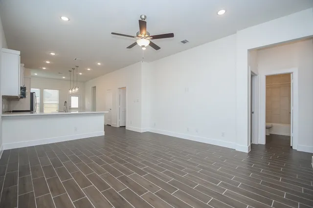 $2,400 | 2823 Sunrise Fld Lane, Brookshire, TX 77423