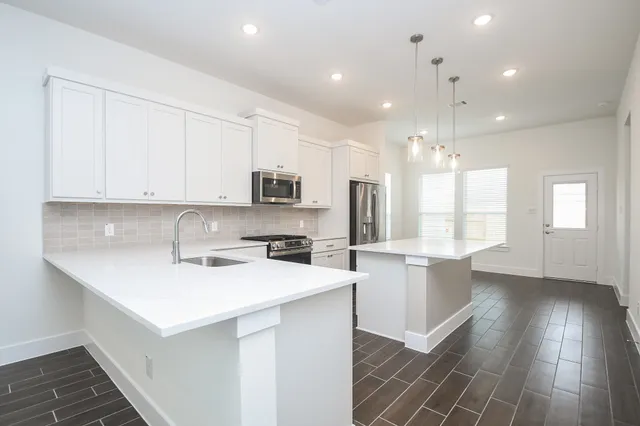 $2,400 | 2823 Sunrise Fld Lane, Brookshire, TX 77423