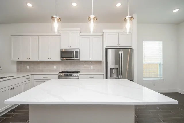 $2,400 | 2823 Sunrise Fld Lane, Brookshire, TX 77423