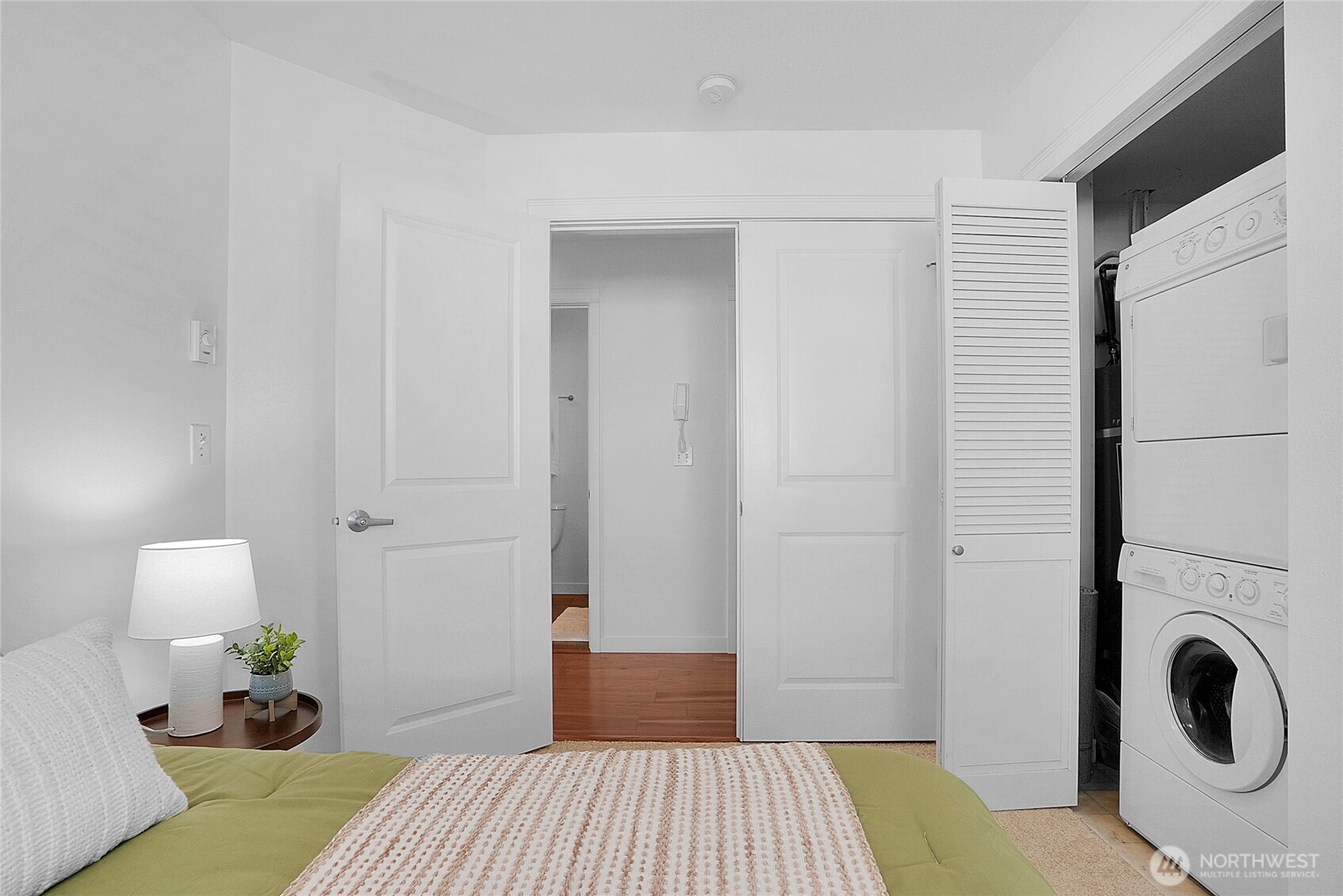 1131 North 93rd Street, Unit 3 Seattle, WA 98103 - Photo 18 of 32