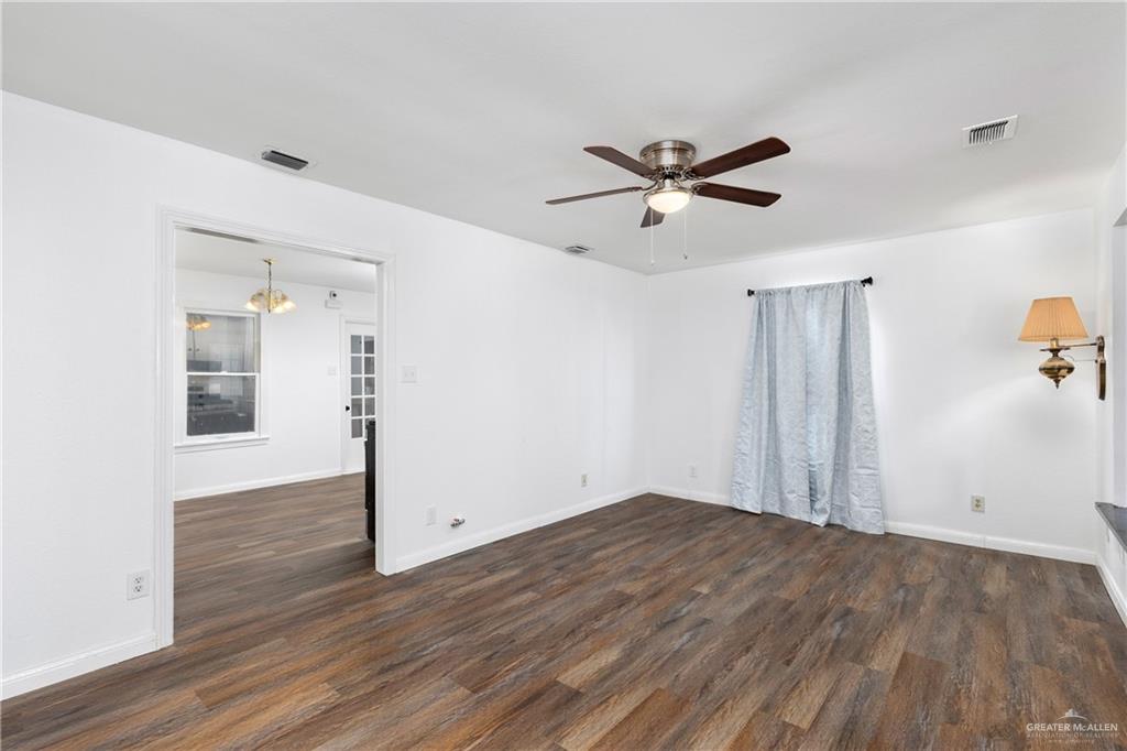 601 North 6th Street McAllen, TX 78501 - Photo 2 of 15 Living room