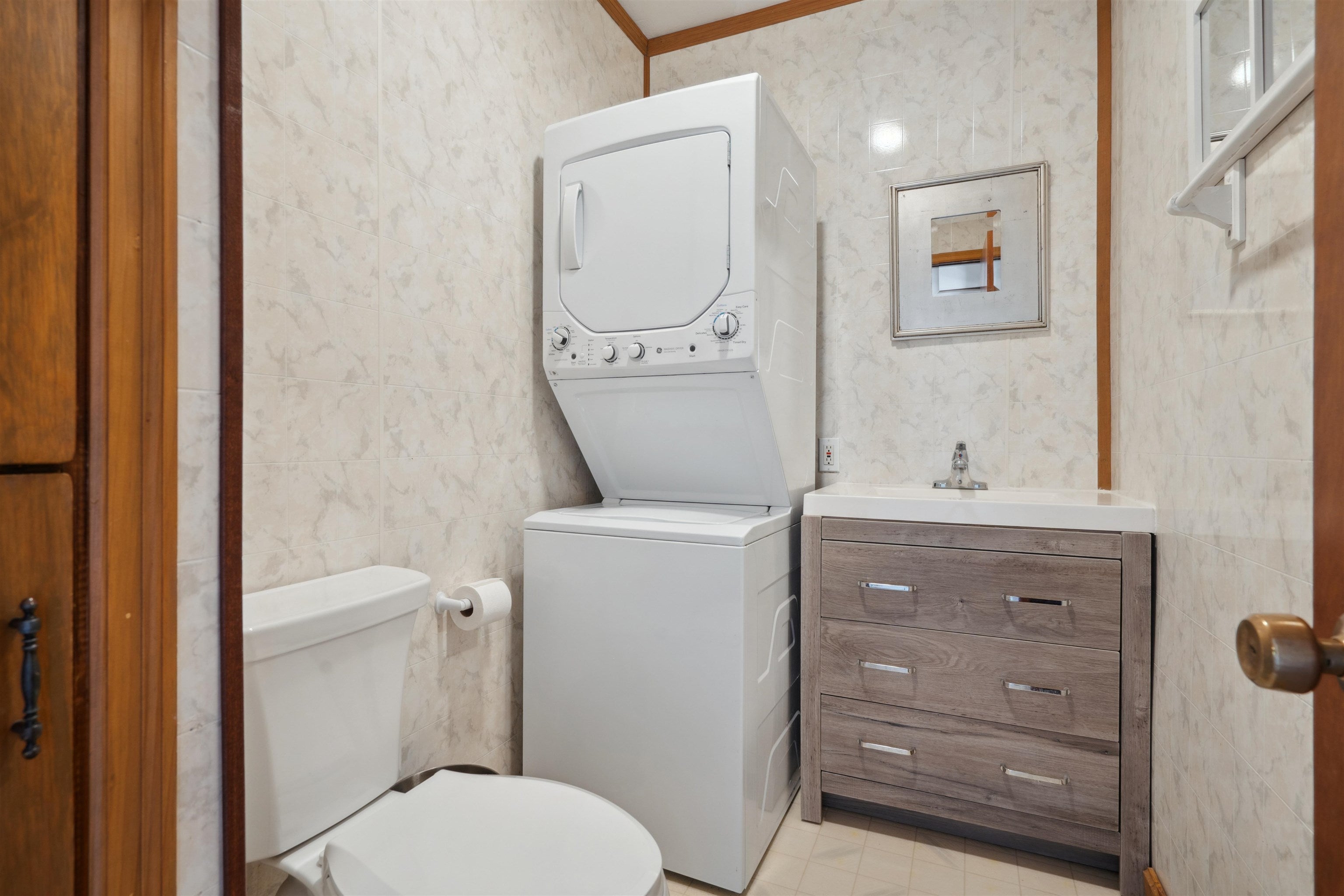 809 Hanna Boulevard Waterloo, IA 50701 - Photo 12 of 26 Gallery Image 12