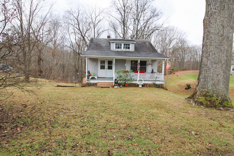 594 Racetrack Hill Russell, KY 41169 - Photo 1 of 1 Gallery Image 1