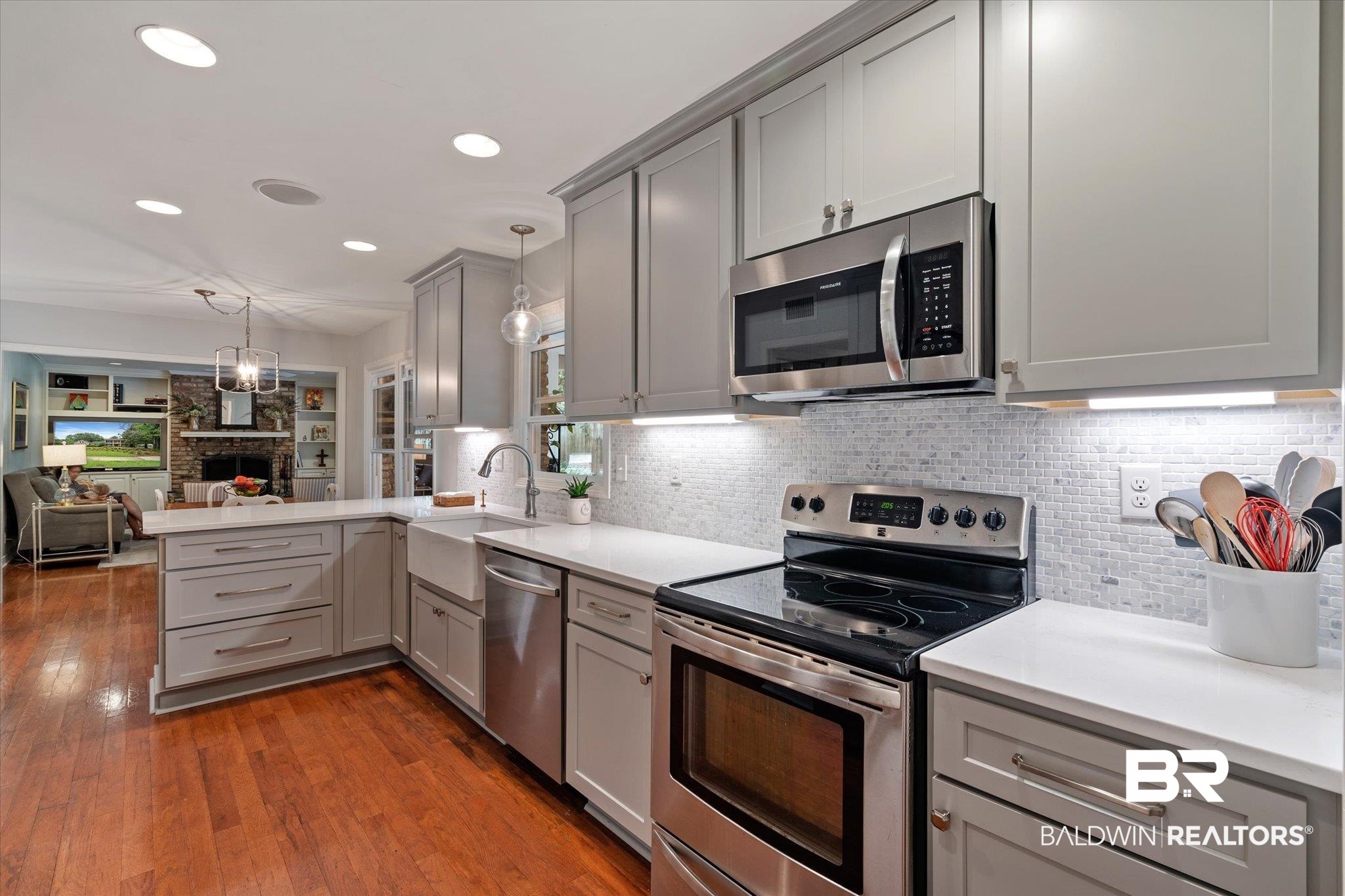 611 East Cumberland Road Mobile, AL 36608 - Photo 8 of 31