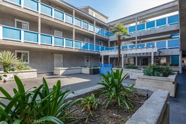 $449,000 | 1200 Gaviota Avenue, Unit 116, Long Beach, CA 90813