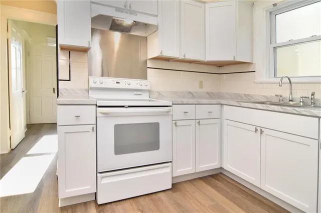 $399,900 | 862 Charles Street, North Providence, RI 02904