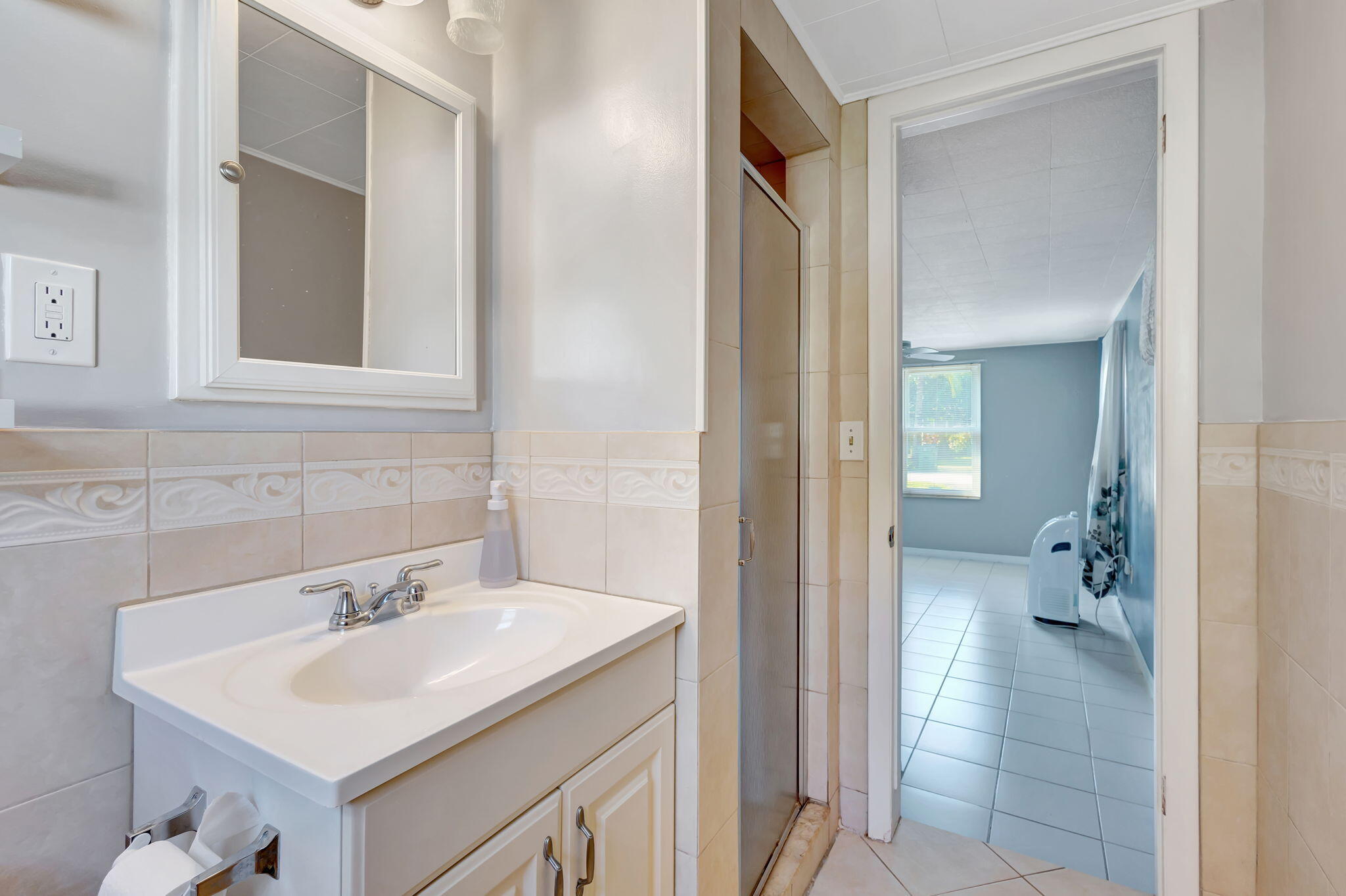 352 Winged Foot Road Palm Springs, FL 33461 - Photo 17 of 27 20-web-or-mls-352Wing_156
