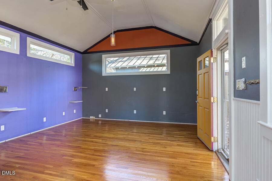 1007 West South Street Raleigh, NC 27603 - Photo 32 of 36 IMG_4875_6_7