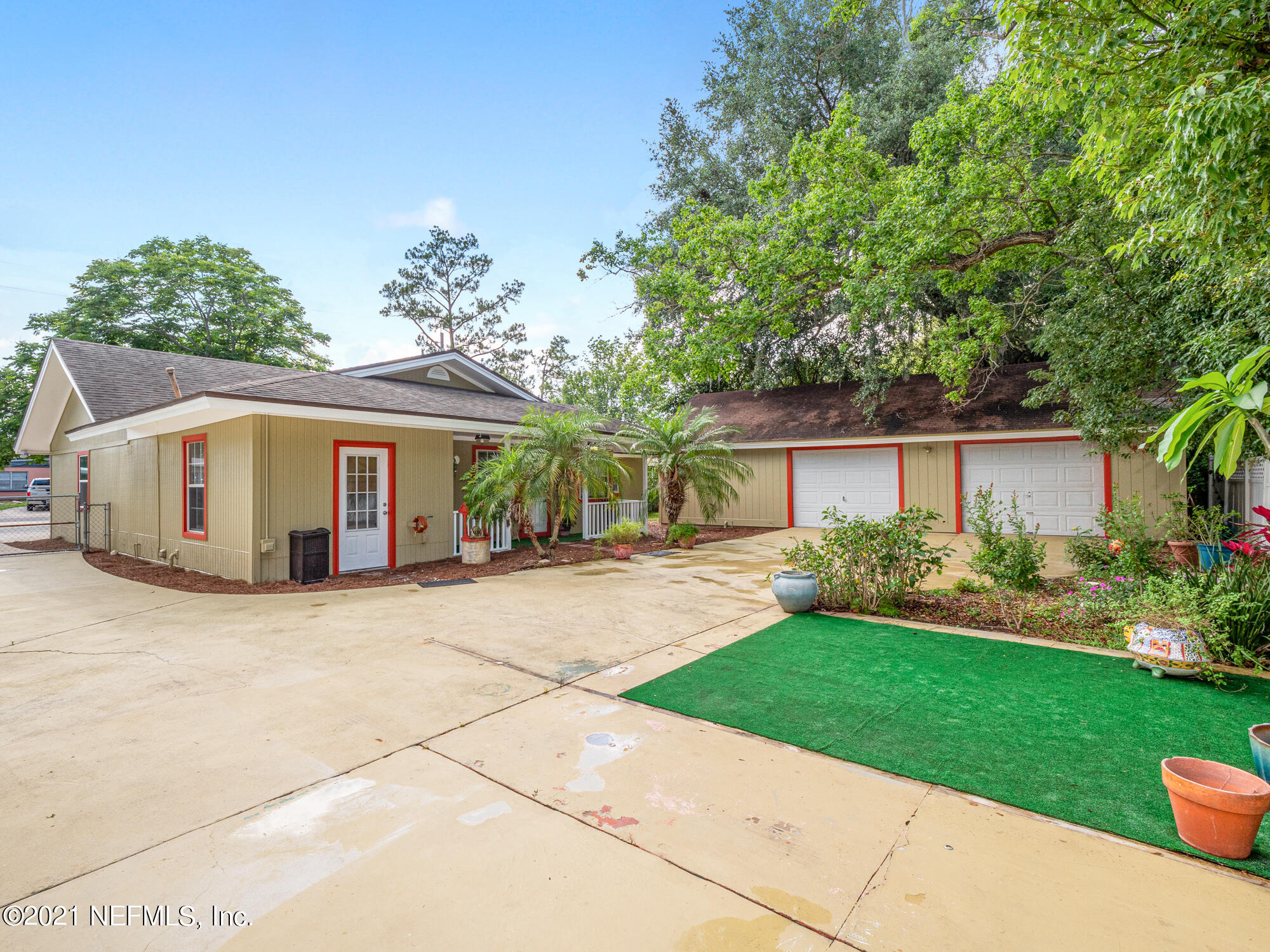 1223 Ibis Road Jacksonville, FL 32216 - Photo 3 of 31 Rear Yard/Workshop