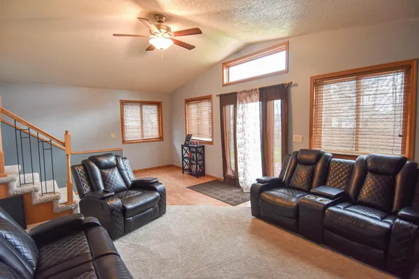 $213,900 | 612 Cherry Road, Thief River Falls, MN 56701