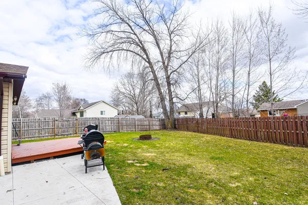 $213,900 | 612 Cherry Road, Thief River Falls, MN 56701