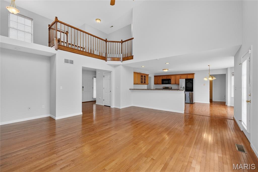 257 Emerald Way East Pontoon Beach, IL 62040 - Photo 8 of 39