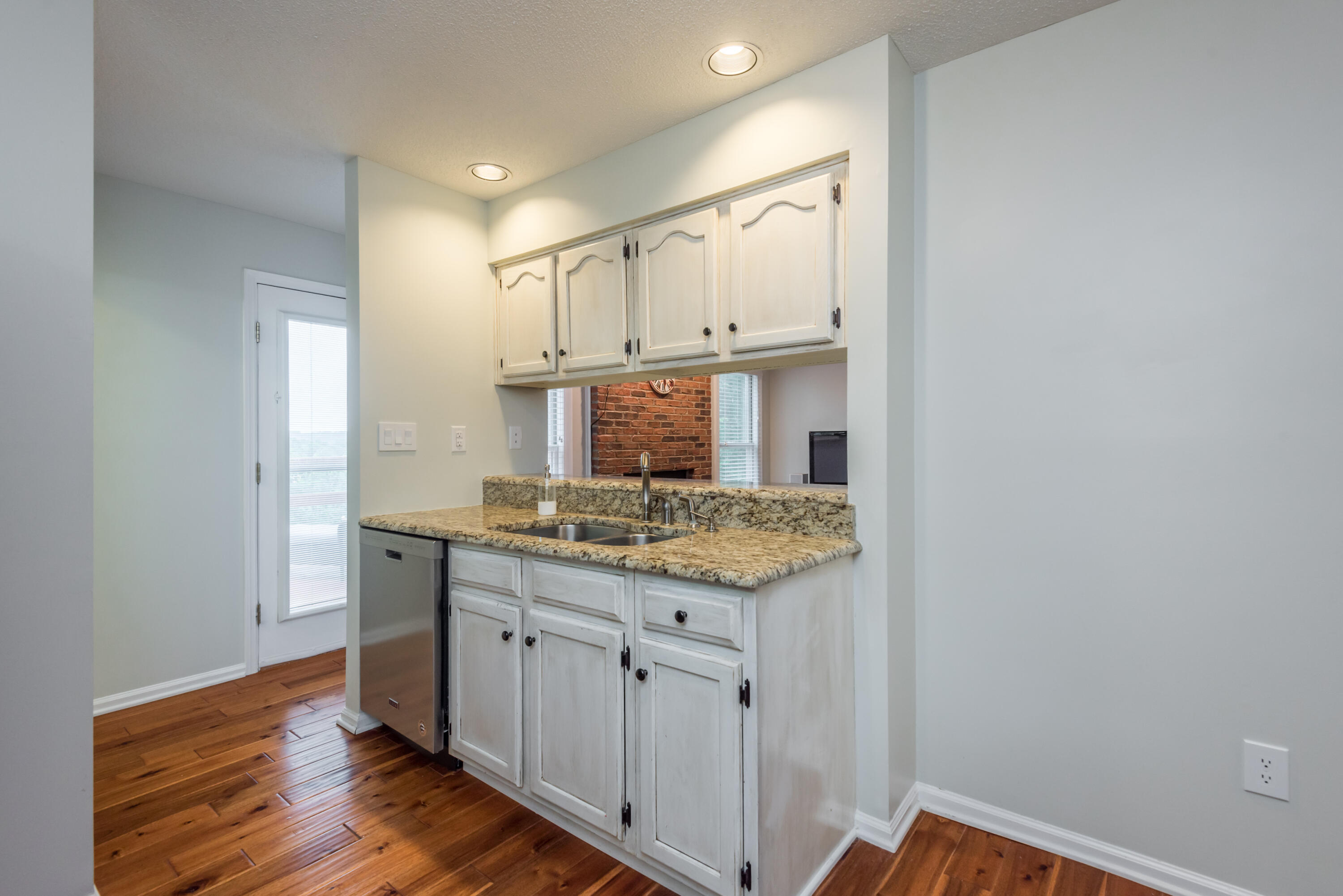 9133 Colchester Ridge Road Knoxville, TN 37922 - Photo 11 of 36 9133ColchesterRidgeRd-10