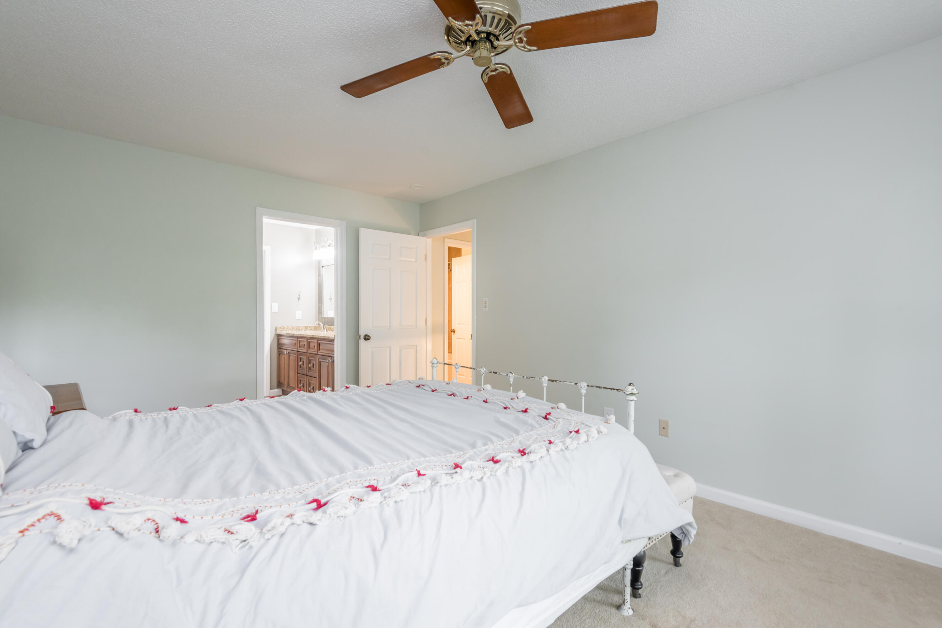 9133 Colchester Ridge Road Knoxville, TN 37922 - Photo 16 of 36 9133ColchesterRidgeRd-23