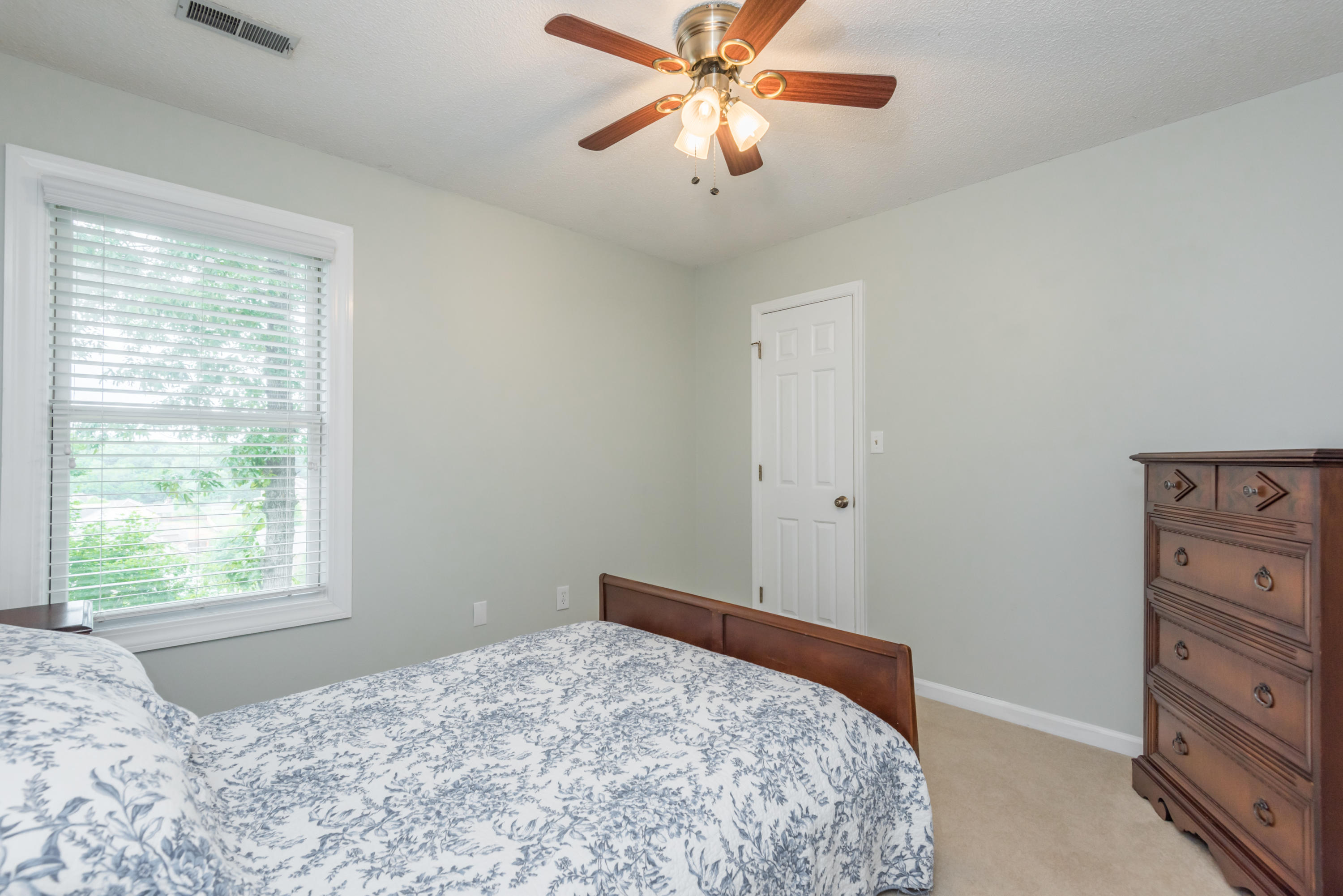 9133 Colchester Ridge Road Knoxville, TN 37922 - Photo 20 of 36 9133ColchesterRidgeRd-16
