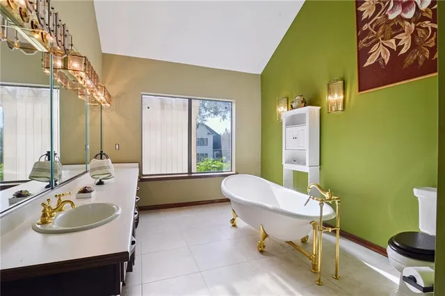 $485,000 | 75 Burleigh Court, Marrero, LA 70072