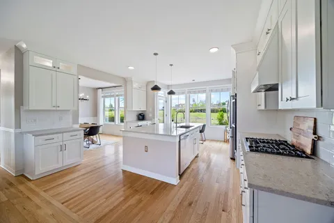 $749,000 | 1443 Sunflower Court, Grayslake, IL 60030