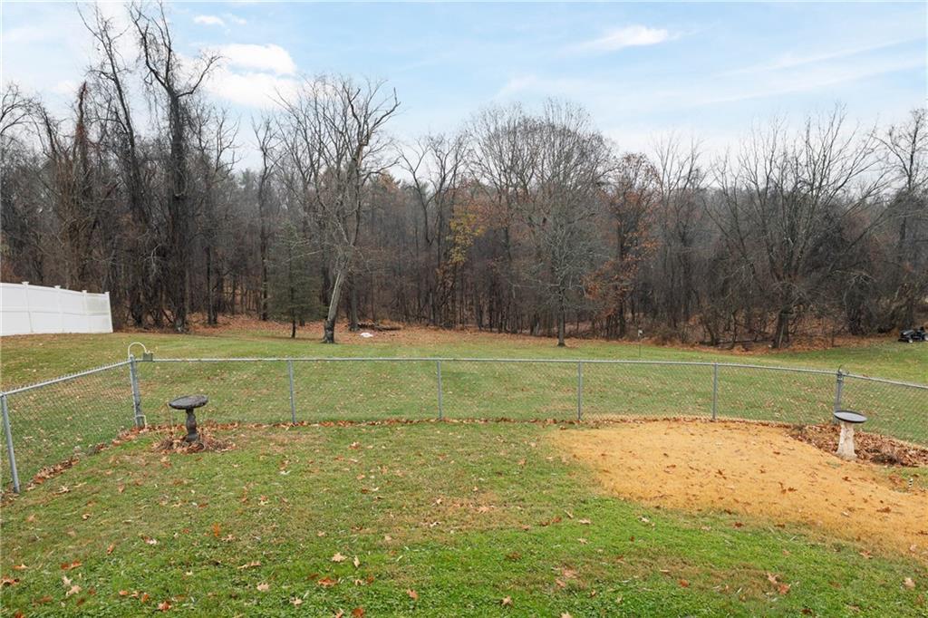 480 Alamae Lakes Road Washington, PA 15301 - Photo 6 of 20 a view of a golf course