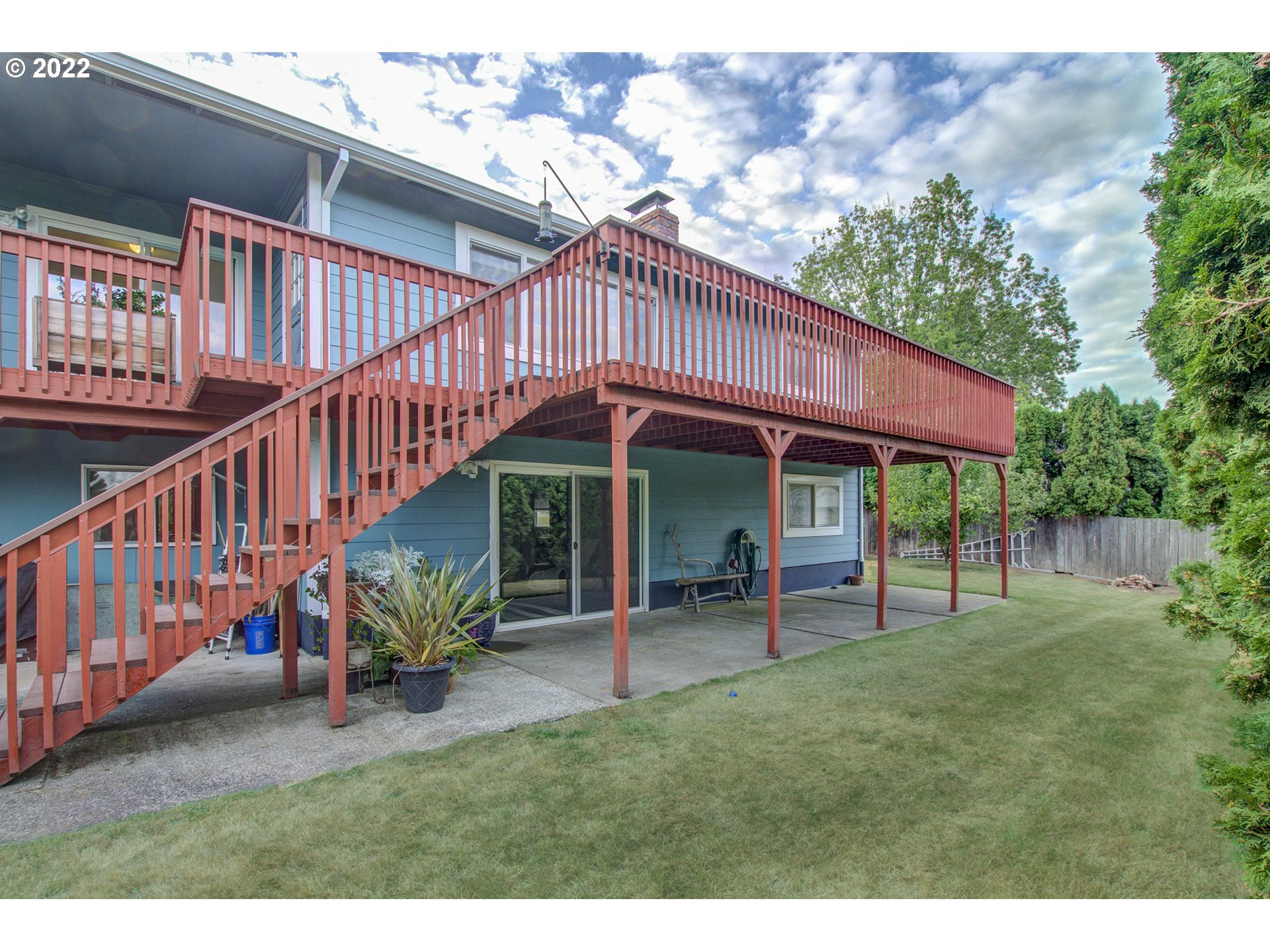 16221 Northeast 33rd Avenue Ridgefield, WA 98642 - Photo 27 of 32 a view of a house with backyard and porch