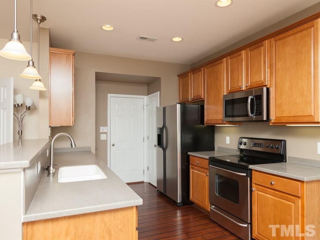 7822 Jeffrey Alan Court Raleigh, NC 27613 - Photo 7 of 25 Gallery Image 7
