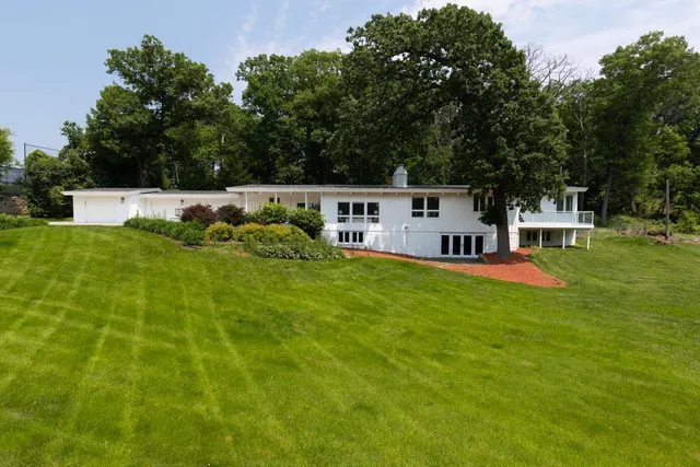 $8,895 | 1345 Fairlawn Way, Unit R, Golden Valley, MN 55416