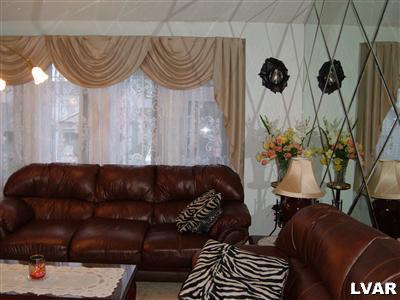2815 Middletown Road Bethlehem, PA 18020 - Photo 3 of 19