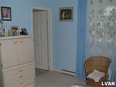 2815 Middletown Road Bethlehem, PA 18020 - Photo 10 of 19