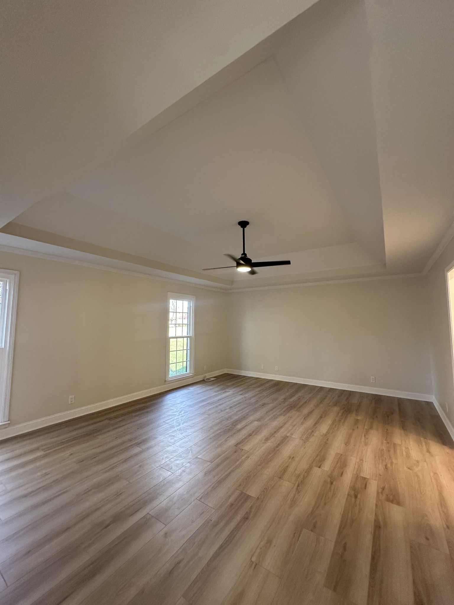 775 Vaughan Road Clarksville, TN 37043 - Photo 12 of 33 Gallery Image 12