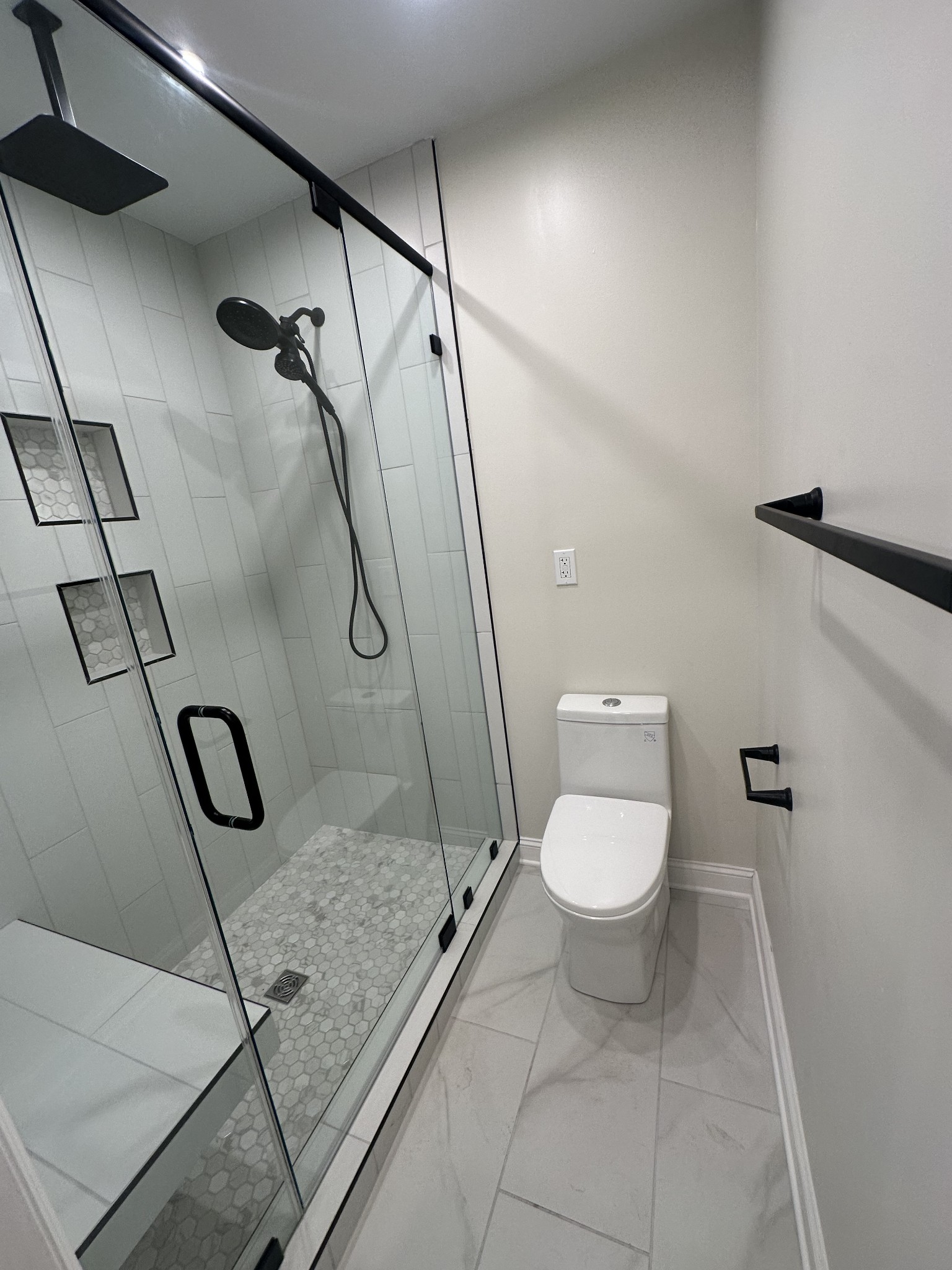 775 Vaughan Road Clarksville, TN 37043 - Photo 17 of 33 Gallery Image 17