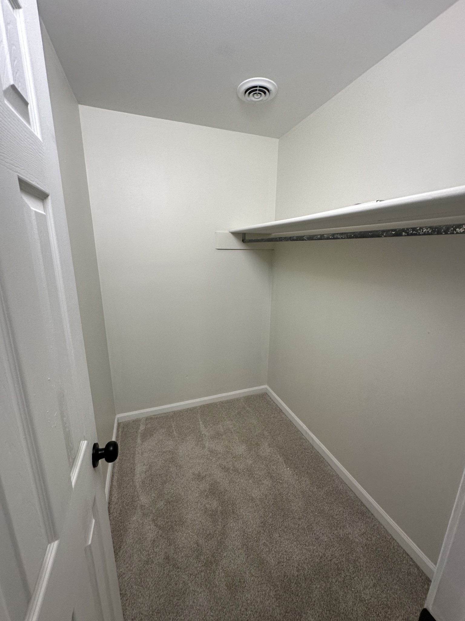 775 Vaughan Road Clarksville, TN 37043 - Photo 24 of 33 Gallery Image 24