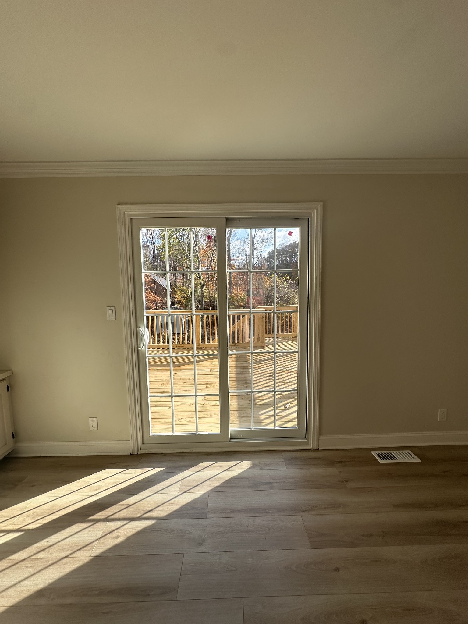 775 Vaughan Road Clarksville, TN 37043 - Photo 4 of 33 Gallery Image 4