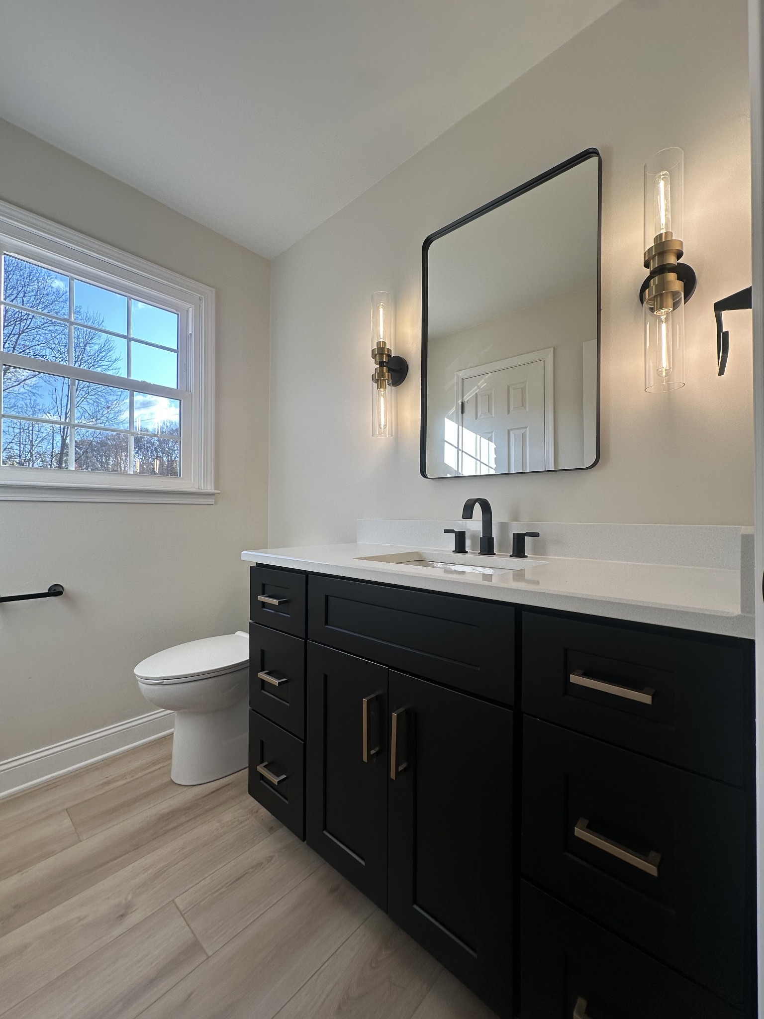 775 Vaughan Road Clarksville, TN 37043 - Photo 7 of 33 Gallery Image 7