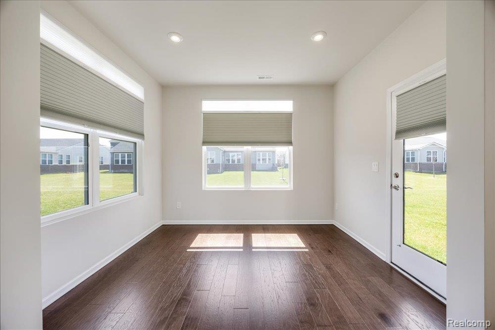 50281 Fowler Road Canton, MI 48188 - Photo 10 of 43 Gallery Image 10