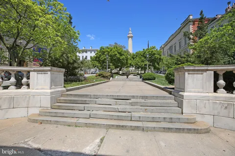 $649,000 | 523 North Charles Street, Baltimore, MD 21201