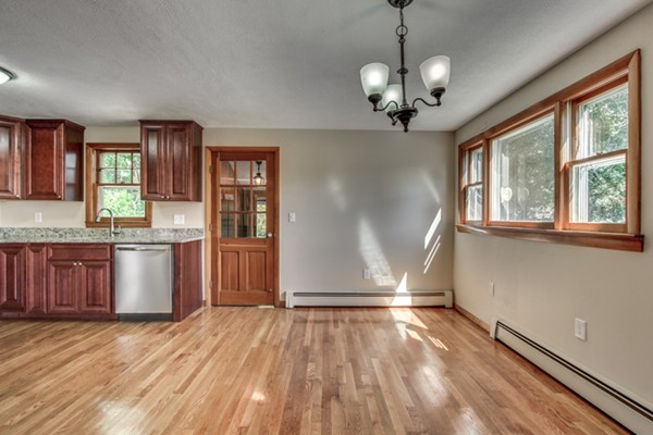 46 Dix Rd Extension Woburn, MA 01801 - Photo 11 of 30 Gallery Image 11