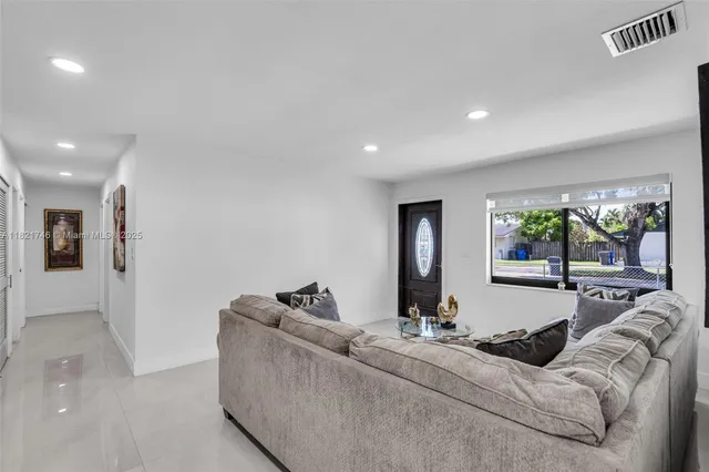 $580,000 | 7100 McClellan Street, Hollywood, FL 33024