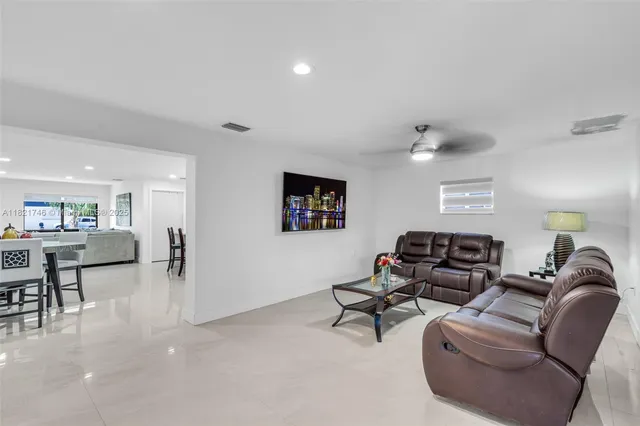 $580,000 | 7100 McClellan Street, Hollywood, FL 33024