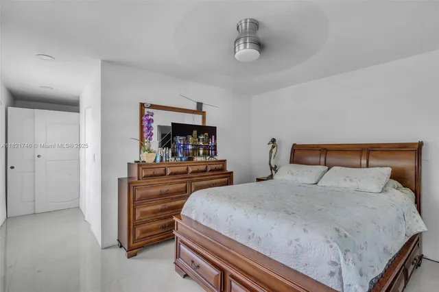 $580,000 | 7100 McClellan Street, Hollywood, FL 33024