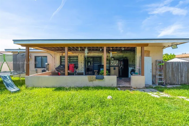 $580,000 | 7100 McClellan Street, Hollywood, FL 33024